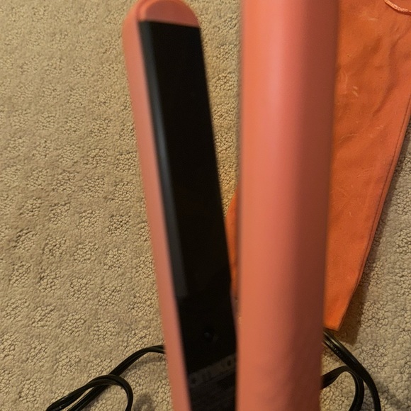 Amika Coral/Peach Flatiron - Picture 2 of 3